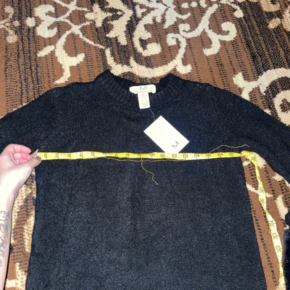 Magaschoni faux fur sleeve sweater size xs - Picture 7 of 7
